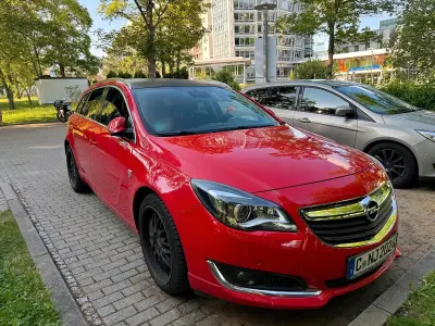 Gebraucht Opel Insignia 194 PS (142 kW) 2015 Rot Kombi