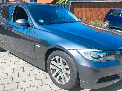 Gebraucht BMW 320 163 PS (119 kW) 2007 Grau Kombi
