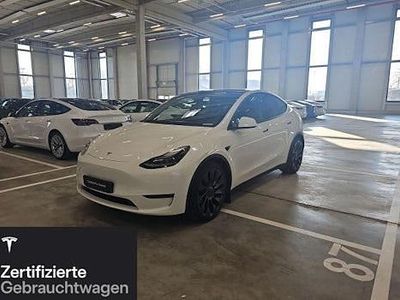 Weiß Gebraucht 2022 Tesla Model Y Performance SUV | 40.900 € (Etwas zu teuer)