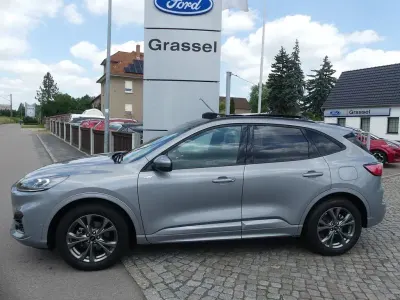 Gebraucht Ford Kuga ST-Line X 150 PS (110 kW) 2024 Silber SUV