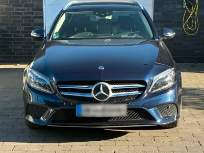 Second-hand Mercedes C300e Avantgarde 194 CP (142 kW) 2019 Albastru Break