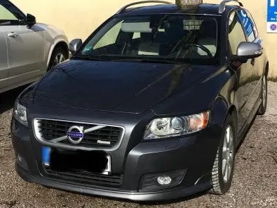 Usata Volvo V50 R-Design 150 CV (110 kW) 2011 Grigio Station wagon