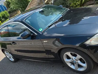 Gebraucht BMW 118 Coupé Sport Line 143 PS (105 kW) 2011 Schwarz Coupé