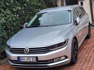 gebraucht VW Passat Variant 2.0 TDI SCR 4Motion DSG ACC Matrix Led 239ps