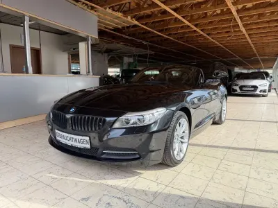 Gebraucht BMW Z4 Sport Line 156 PS (114 kW) 2014 Black sapphire metallic Cabrio