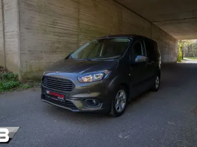 Używany Ford Tourneo Courier Trend 101 KM (74 kW) 2021 Szary Minivan
