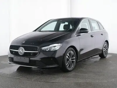 Gebraucht Mercedes B200 Progressive 163 PS (119 kW) 2025 Schwarz Kleinwagen