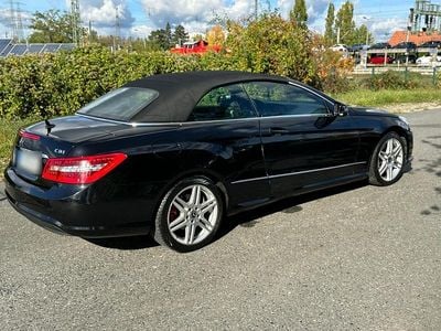 Gebraucht Mercedes E250 204 PS (150 kW) 2012 Schwarz Cabrio