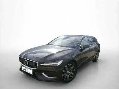 Usata Volvo V60 Inscription 349 CV (256 kW) 2022 Grigio Station wagon
