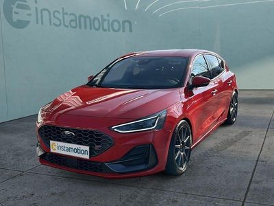 Rot Gebraucht 2023 Ford Focus ST-Line X Limousine | 31.799 € (Fairer Preis)