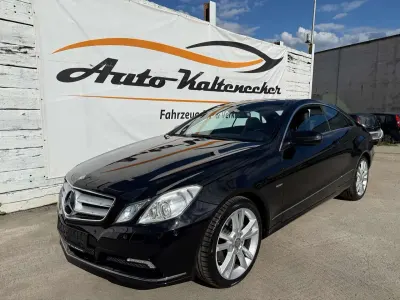 Gebraucht Mercedes E350 292 PS (214 kW) 2009 Schwarz  unilack Coupé