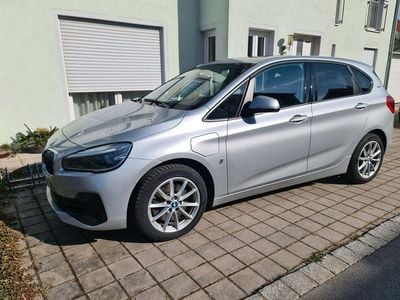 Gebraucht BMW 225 Active Tourer iPerformance 224 PS (164 kW) 2018 Silber Van / Kleinbus