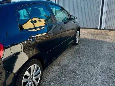 Gebraucht VW Golf VI 160 PS (117 kW) 2010 Schwarz Kleinwagen