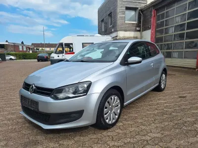 Gebraucht VW Polo Comfortline 69 PS (50 kW) 2011 Silber Kleinwagen