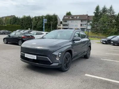 Neu Hyundai Kona Select 114 kW (156 PS) 2026 Ecotronic grey grau SUV