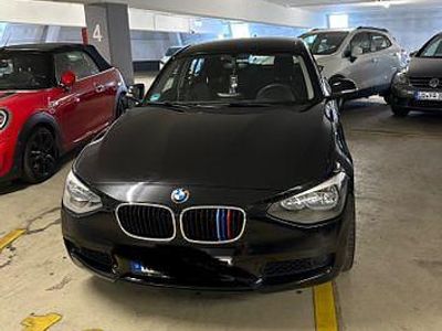 Gebraucht BMW 116 136 PS (100 kW) 2012 Schwarz Kleinwagen