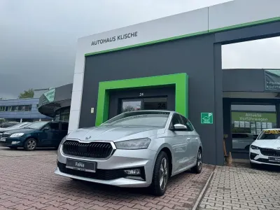 Używany Skoda Fabia Ambition 95 KM (69 kW) 2021 Srebrny Hatchback