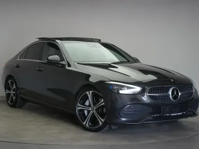 Gebraucht Mercedes C300 Avantgarde 265 PS (194 kW) 2022 Grau Limousine