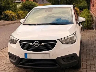 Gebraucht Opel Crossland Edition 131 PS (96 kW) 2017 Weiß SUV