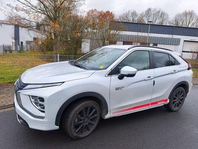 Weiß Gebraucht 2022 Mitsubishi Eclipse Cross Select SUV | 21.000 € (Guter Preis)