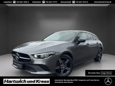 Gebraucht Mercedes CLA200 Progressive 150 PS (110 kW) 2022 Mountaingrau  met. Kombi