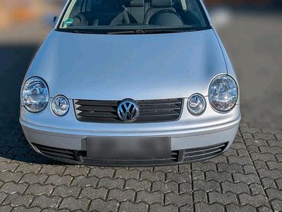 Gebraucht VW Polo Cricket 55 PS (40 kW) 2004 Silber Kleinwagen