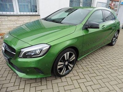 Gebraucht Mercedes A180 Night 122 PS (89 kW) 2017 Grün Limousine