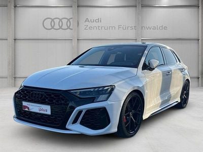 Gebraucht Audi RS3 Ambiente 400 PS (294 kW) 2024 Weiss Limousine