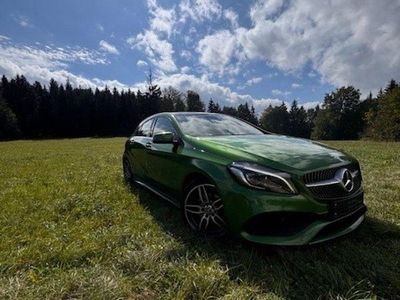 Usata Mercedes A180 122 CV (89 kW) 2018 Verde Utilitaria