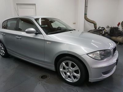 gebraucht BMW 118 i !Sitzheizung!Pdc!Motor Überholt!TüvNeu