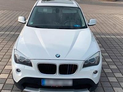 Gebraucht BMW X1 Comfort Edition 150 PS (110 kW) 2011 Gelb SUV
