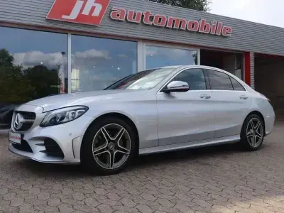 Gebraucht Mercedes C180 AMG line 156 PS (114 kW) 2019 Iridiumsilber Limousine