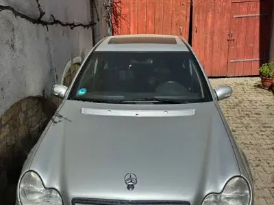 Gebraucht Mercedes C180 Elegance 129 PS (94 kW) 2001 Silber Limousine