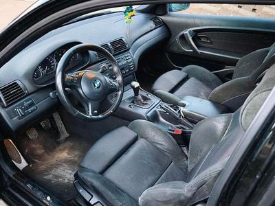 Gebraucht BMW 318 143 PS (105 kW) 2001 Schwarz Kleinwagen