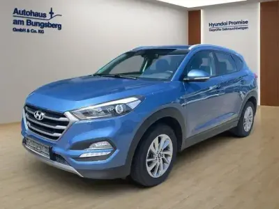 Gebraucht Hyundai Tucson Intro Edition 136 PS (100 kW) 2016 Blau SUV