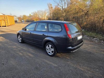 Gebraucht Ford Focus 109 PS (80 kW) 2007 Grau Kombi