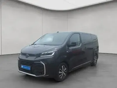 Gebraucht Toyota Proace Verso 177 PS (130 kW) 2025 Grau Kombi