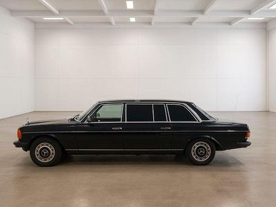 Schwarz Gebraucht 1980 Mercedes 250 Limousine | 29.000 €