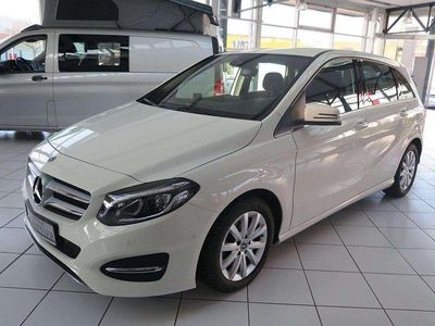 Gebraucht Mercedes B180 Style 122 PS (89 kW) 2018 Calcitweiss Van / Kleinbus