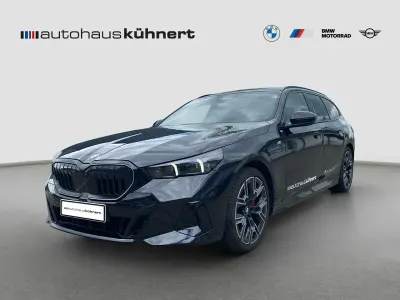Gebraucht BMW 520 M Sport 197 PS (144 kW) 2025 Schwarz Kombi