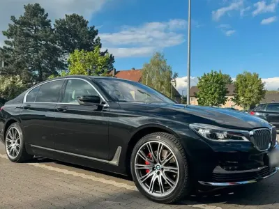 Gebraucht BMW 740 320 PS (235 kW) 2017 Schwarz Limousine