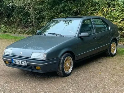 Gebraucht Renault 19 90 PS (66 kW) 1989 Grau Limousine