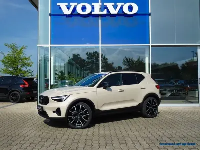 Nowe Volvo XC40 Ultra 197 KM (144 kW) 2026 Beżowy SUV