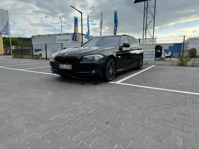 Gebraucht BMW 525 218 PS (160 kW) 2013 Schwarz Kombi