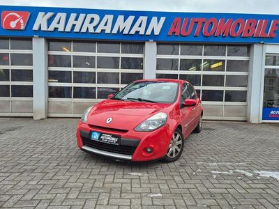 Rot Gebraucht 2010 Renault Clio III Dynamique Limousine | 3.499 € (Fairer Preis)