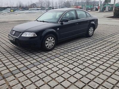 Gebraucht VW Passat 2002 Schwarz Limousine