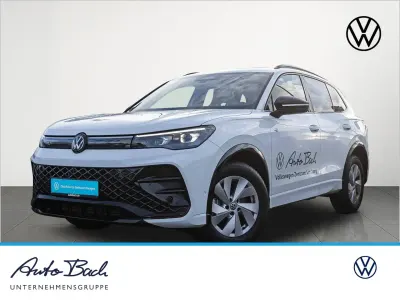 Gebraucht VW Tiguan R-line 150 PS (110 kW) 2025 Weiß SUV