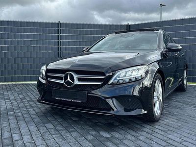 Gebraucht Mercedes C220 Avantgarde 194 PS (142 kW) 2019 Schwarz Limousine