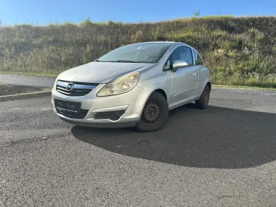 Gebraucht Opel Corsa 60 PS (44 kW) 2007 Silber Kleinwagen