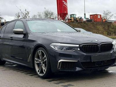 Gebraucht BMW M550 530 PS (389 kW) 2020 Azuritschwarz ii metallic Limousine